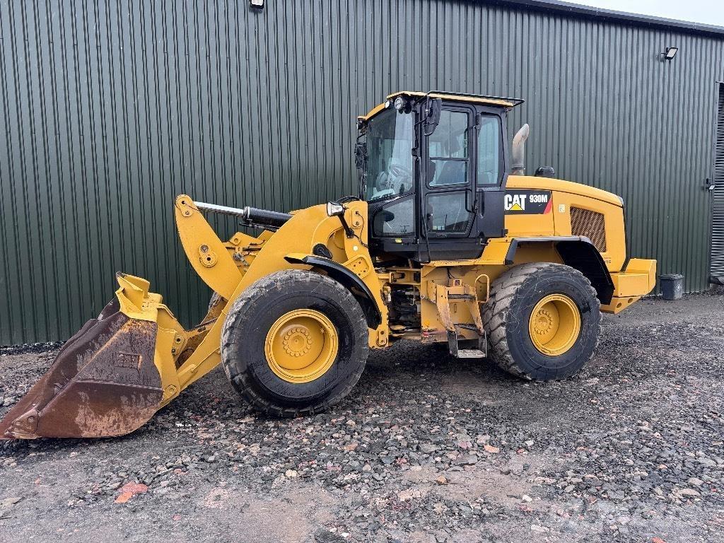 CAT 930 M Фронтальні навантажувачі