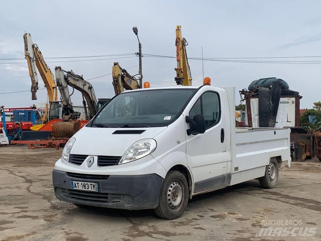 Renault Trafic Панельні фургони