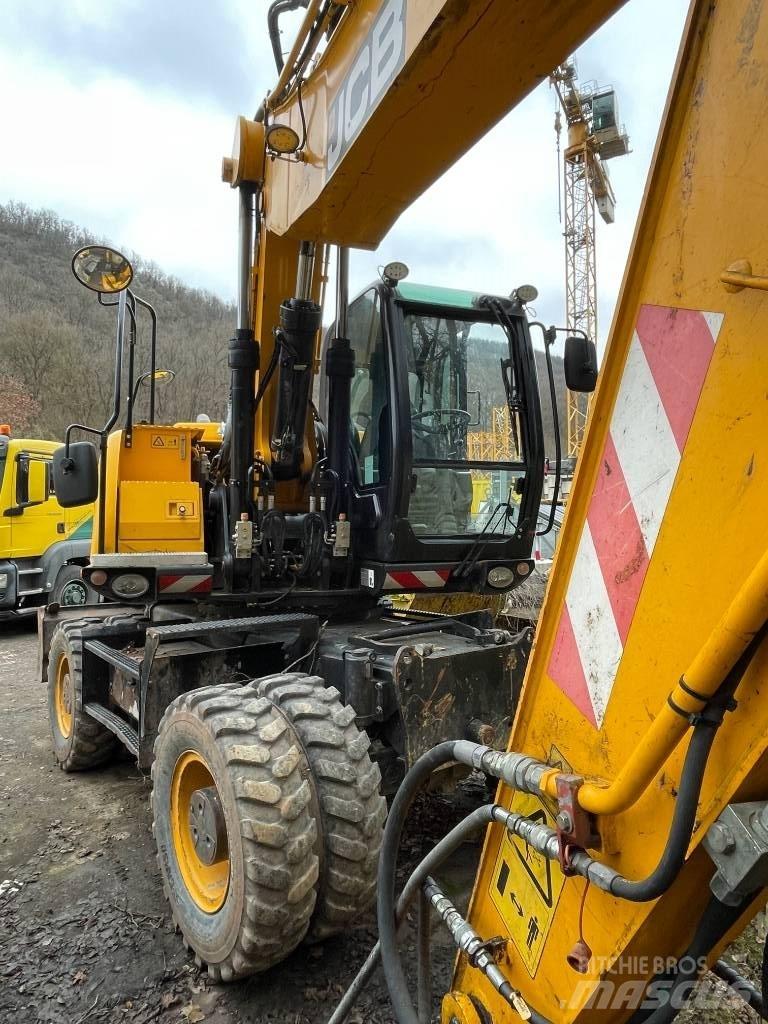 JCB JS 175 W Колісні екскаватори