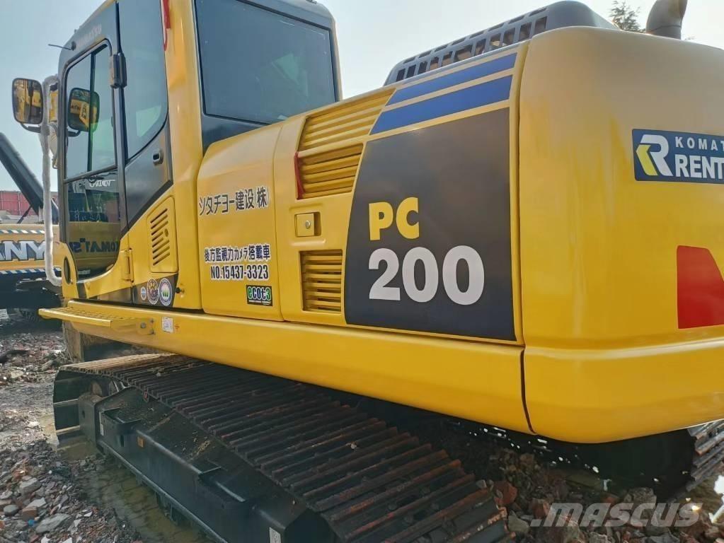 Komatsu PC 200-8 Гусеничні екскаватори