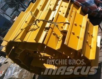 Komatsu D155A-6 Гусениці