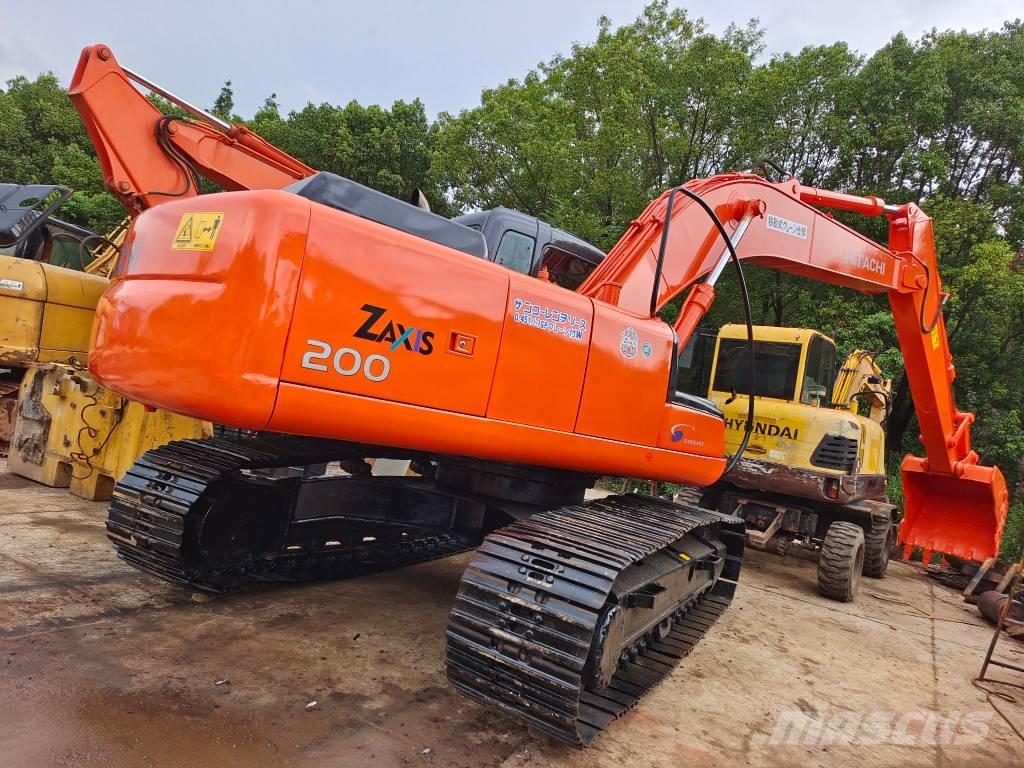 Hitachi EX 200-5 Гусеничні екскаватори