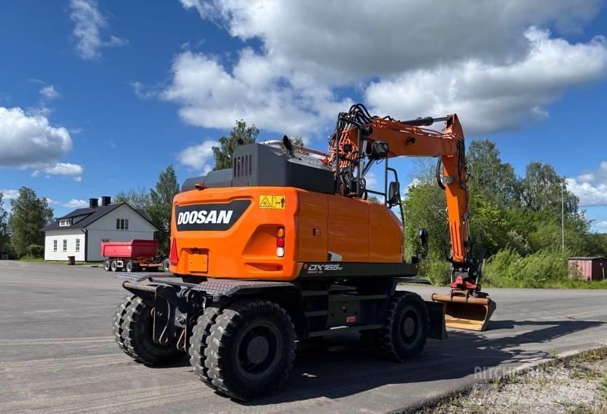 Doosan DX 165 W-5 Колісні екскаватори
