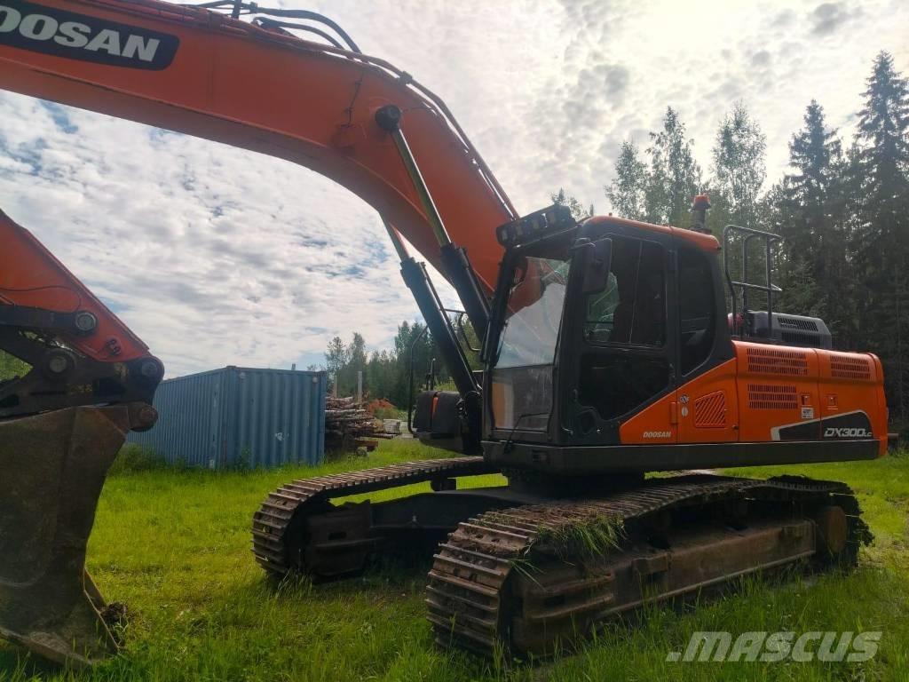 Doosan DX 300 LC Гусеничні екскаватори