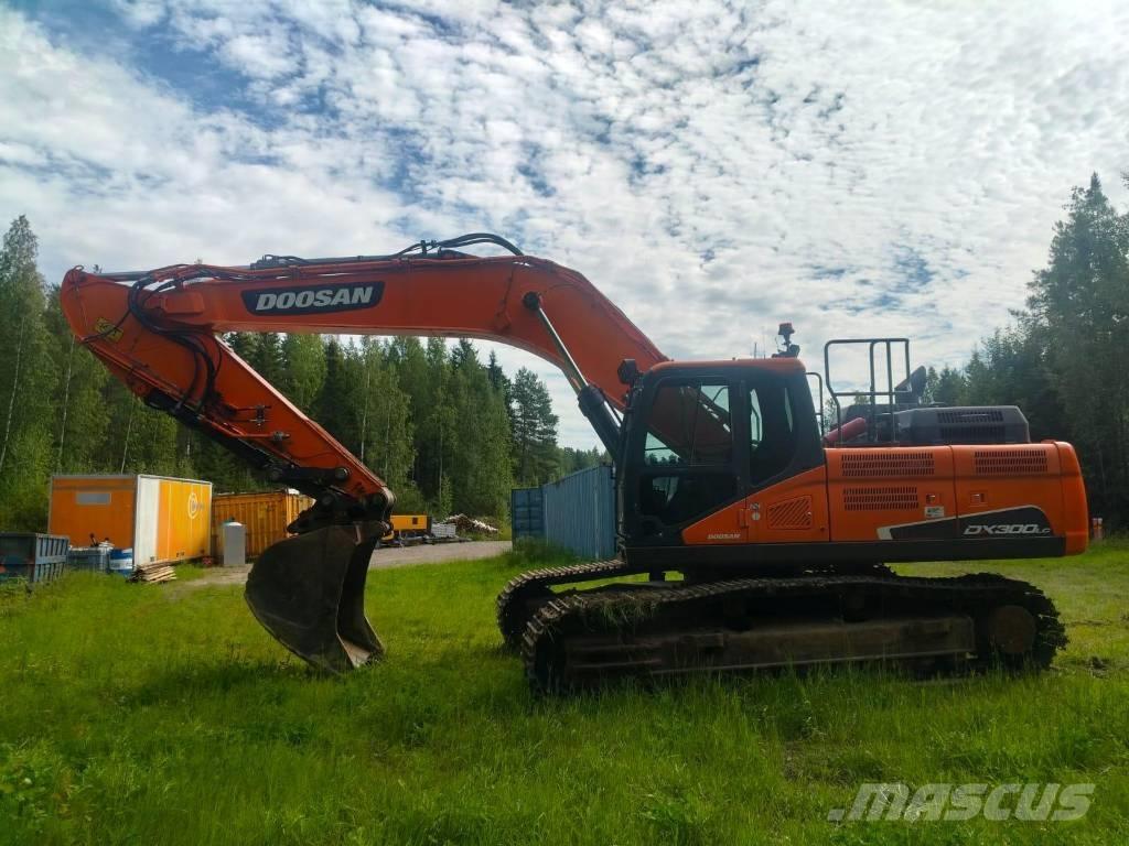 Doosan DX 300 LC Гусеничні екскаватори