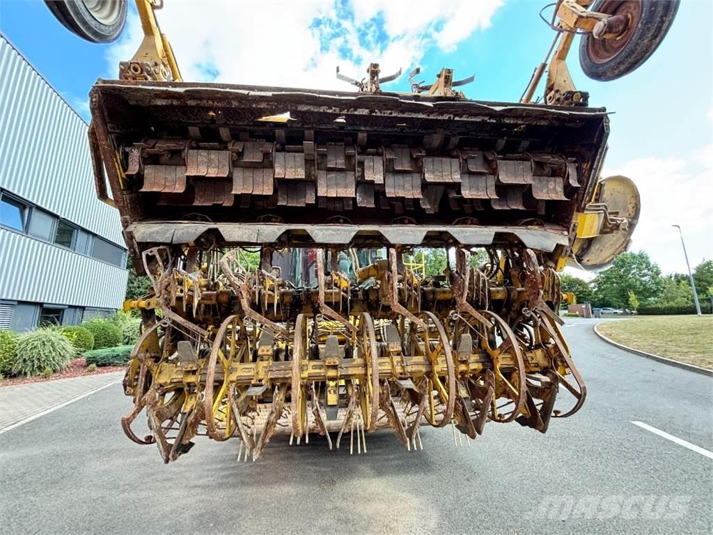Ropa PANTHER 2 Бурякозбиральні комбайни