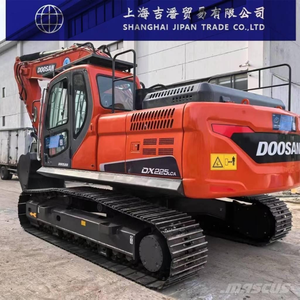 Doosan DX 225 Гусеничні екскаватори