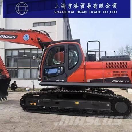 Doosan DX 225 Гусеничні екскаватори