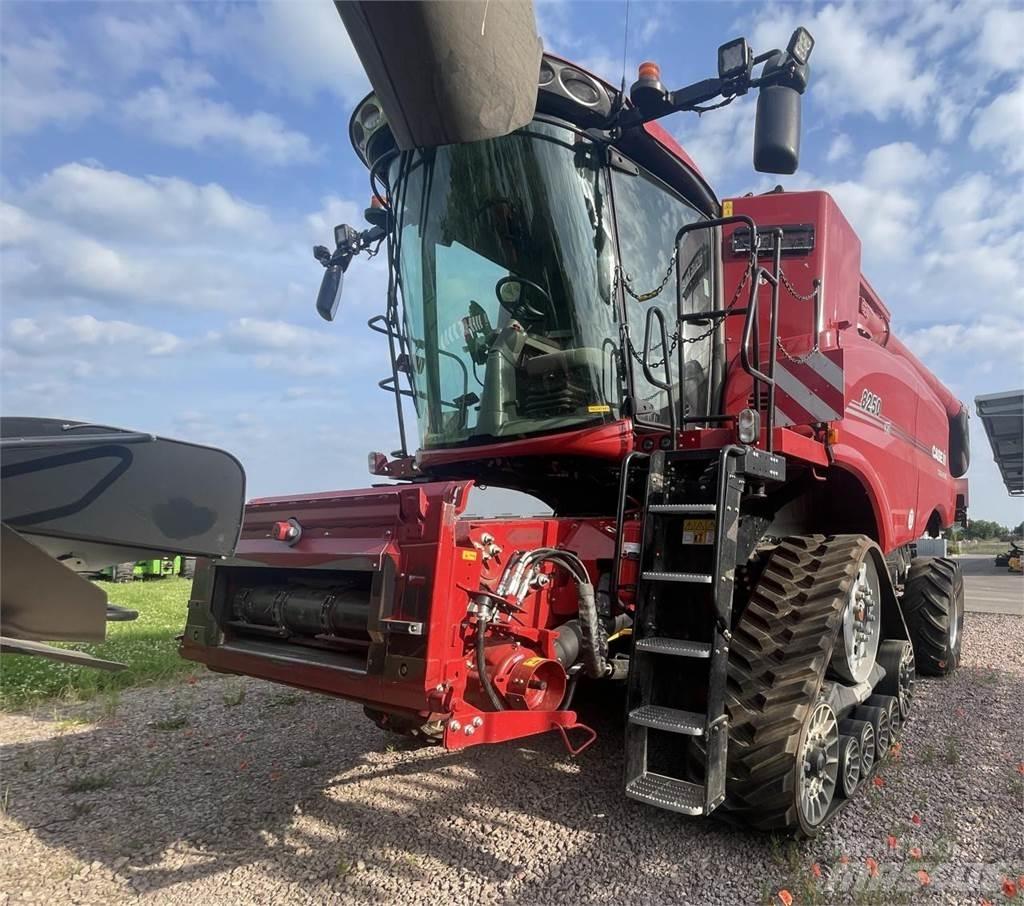 Case IH 8250 ASF Зернозбиральні комбайни