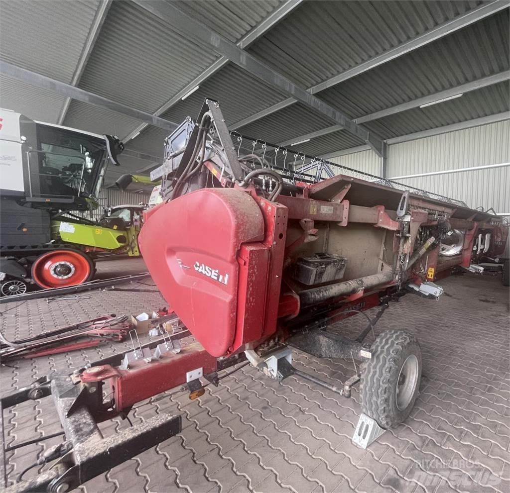 Case IH 8250 ASF Зернозбиральні комбайни