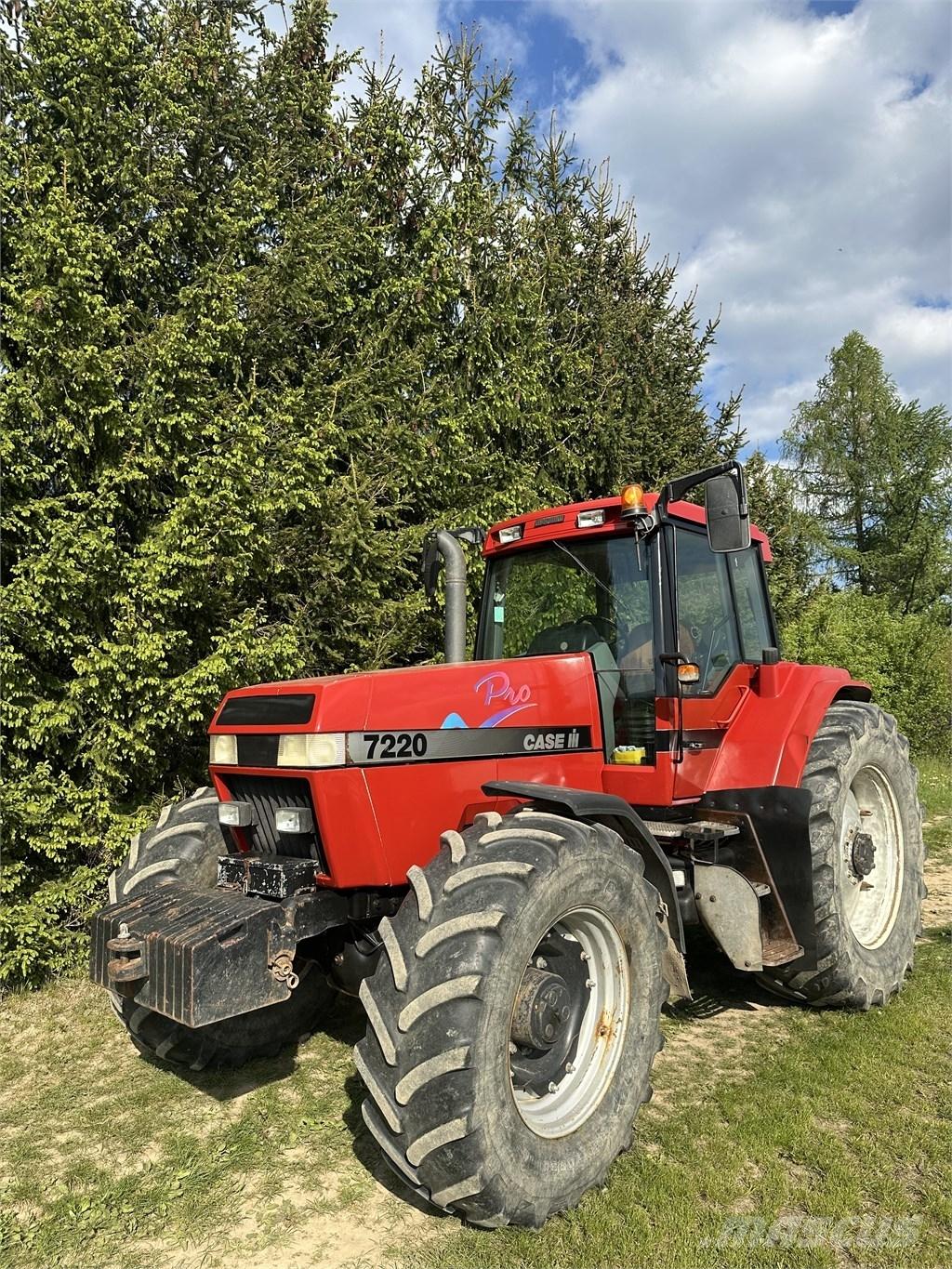 CASE 7220 Трактори