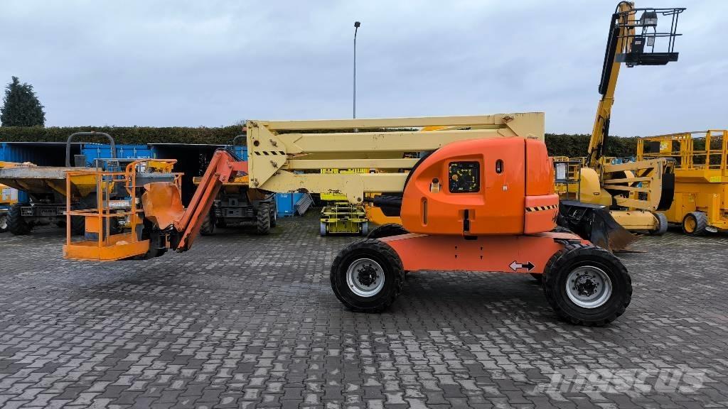 JLG 450 AJ Колінчаті підйомники