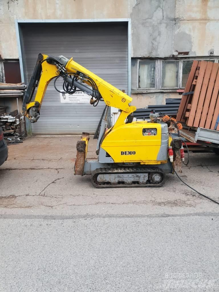 Brokk 180 Екскаватори для знесення споруд