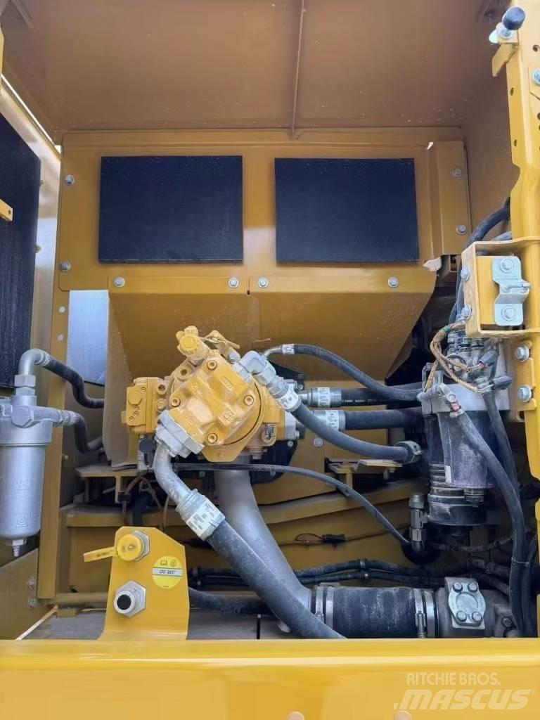 CAT 336GC Гусеничні екскаватори