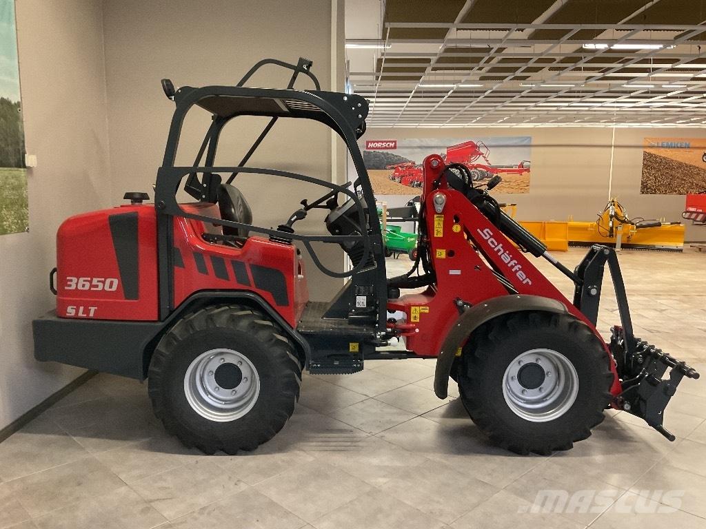 Schäffer 3650 SLT Багатофункціональне обладнання для вантажних і землекопальних робіт