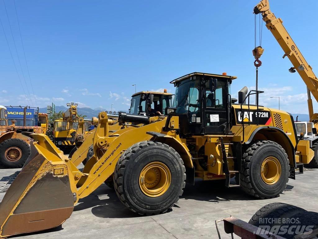 CAT 972M Фронтальні навантажувачі