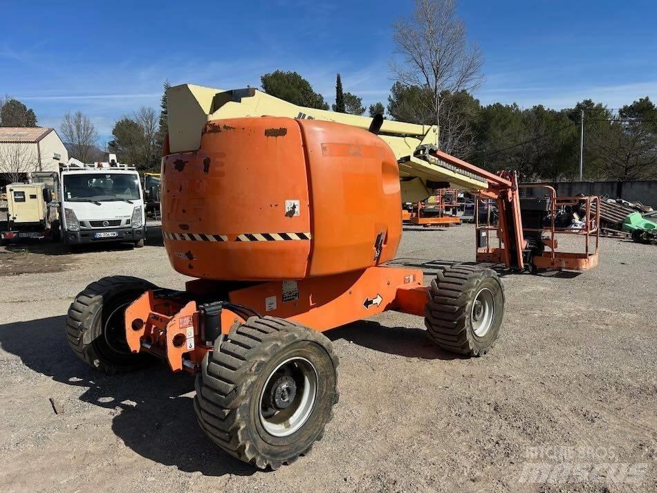 JLG 510 AJ Колінчаті підйомники