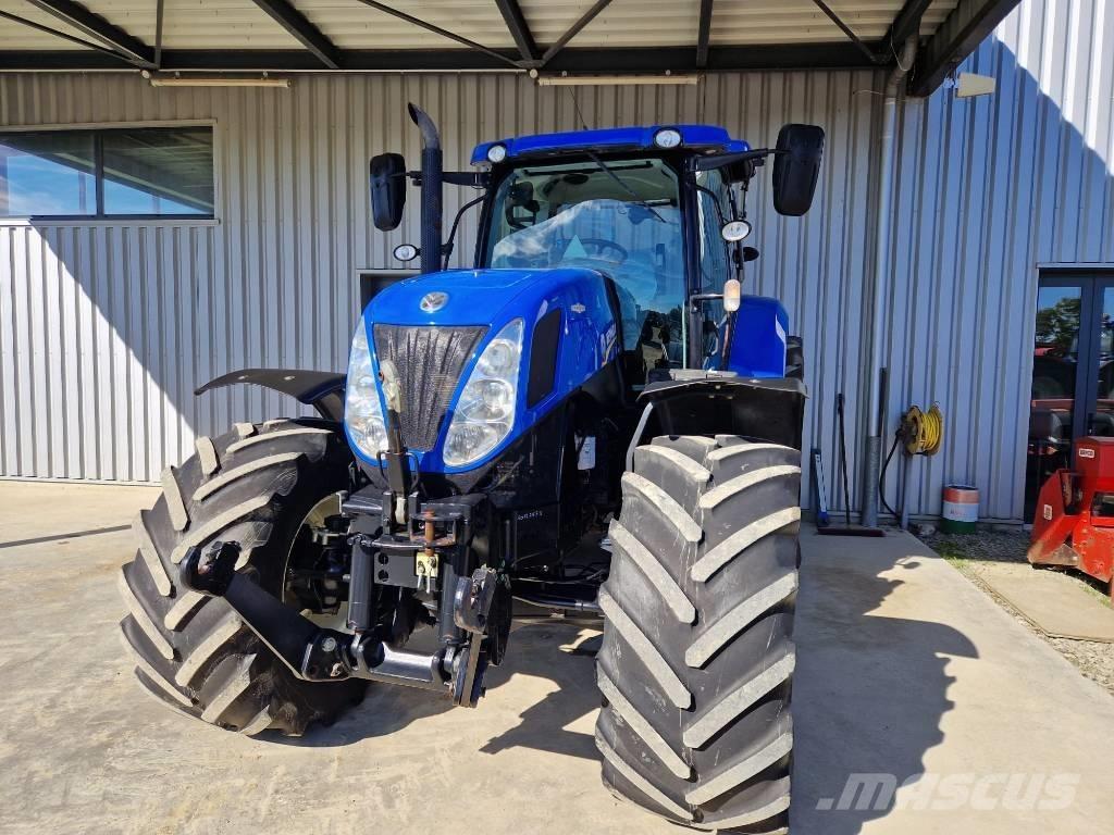 New Holland T 7.235 Трактори