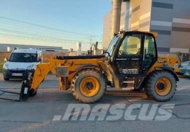JCB 540-140 Телескопічні навантажувачі