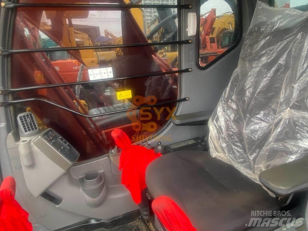 Hitachi ZX 200 Гусеничні екскаватори