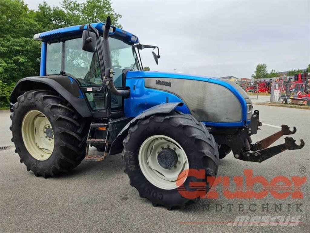 Valtra T 140 Трактори