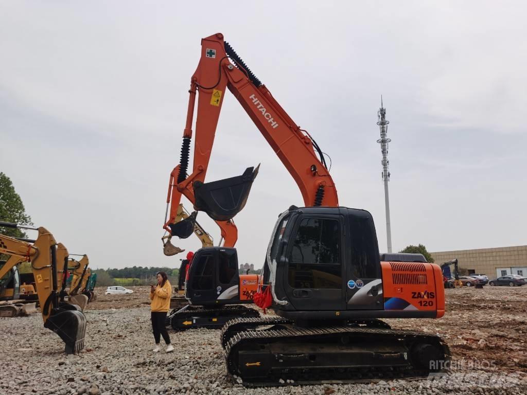 Hitachi ZX 120 Гусеничні екскаватори
