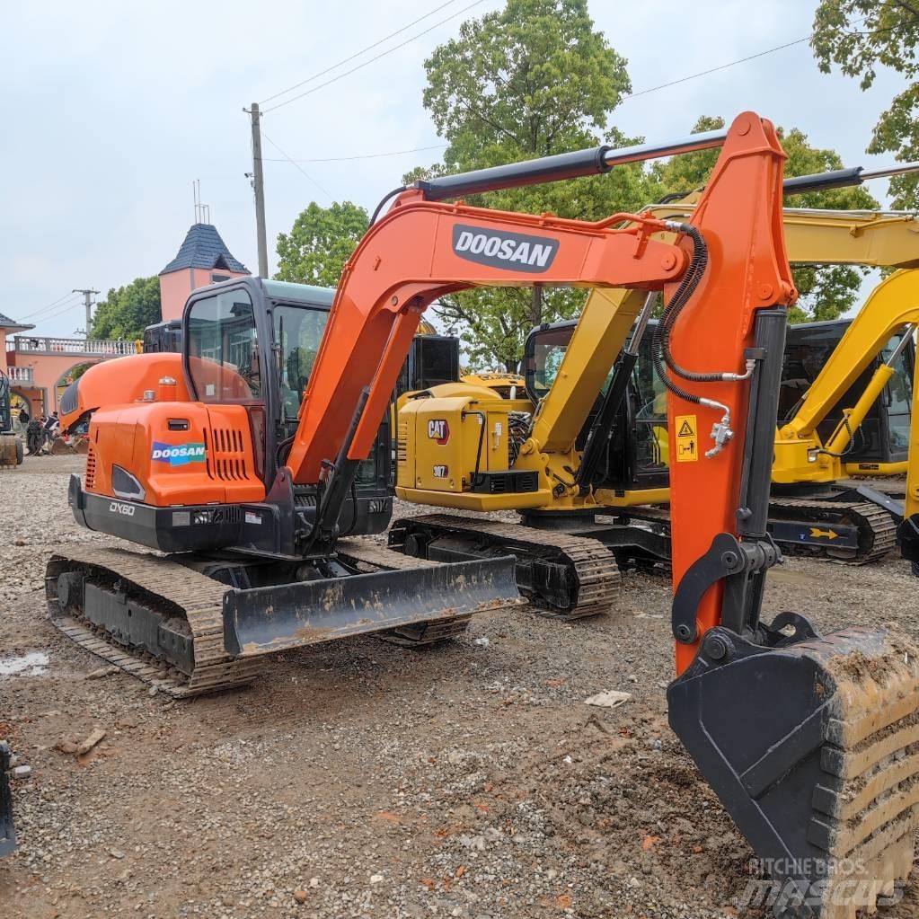 Doosan DX60 Міні-екскаватори < 7т