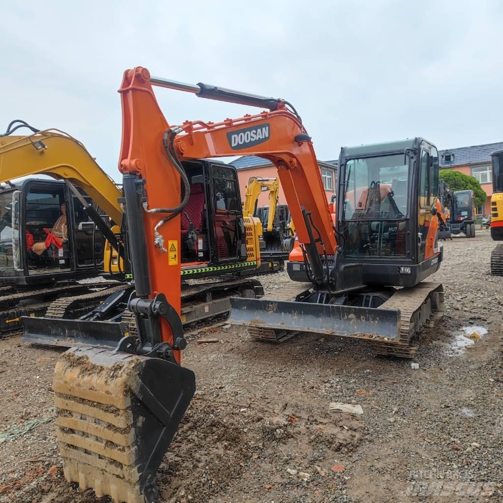 Doosan DX60 Міні-екскаватори < 7т