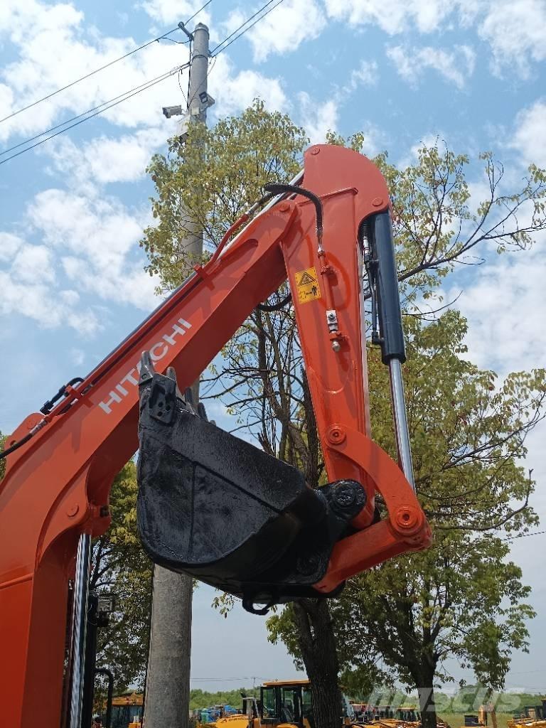Hitachi 55 Міні-екскаватори < 7т