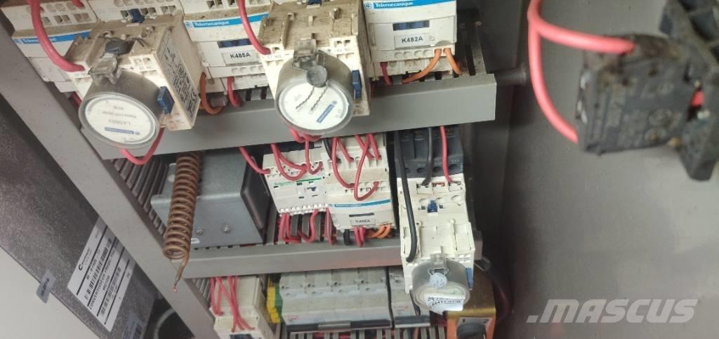 Potain MD365B Баштові крани