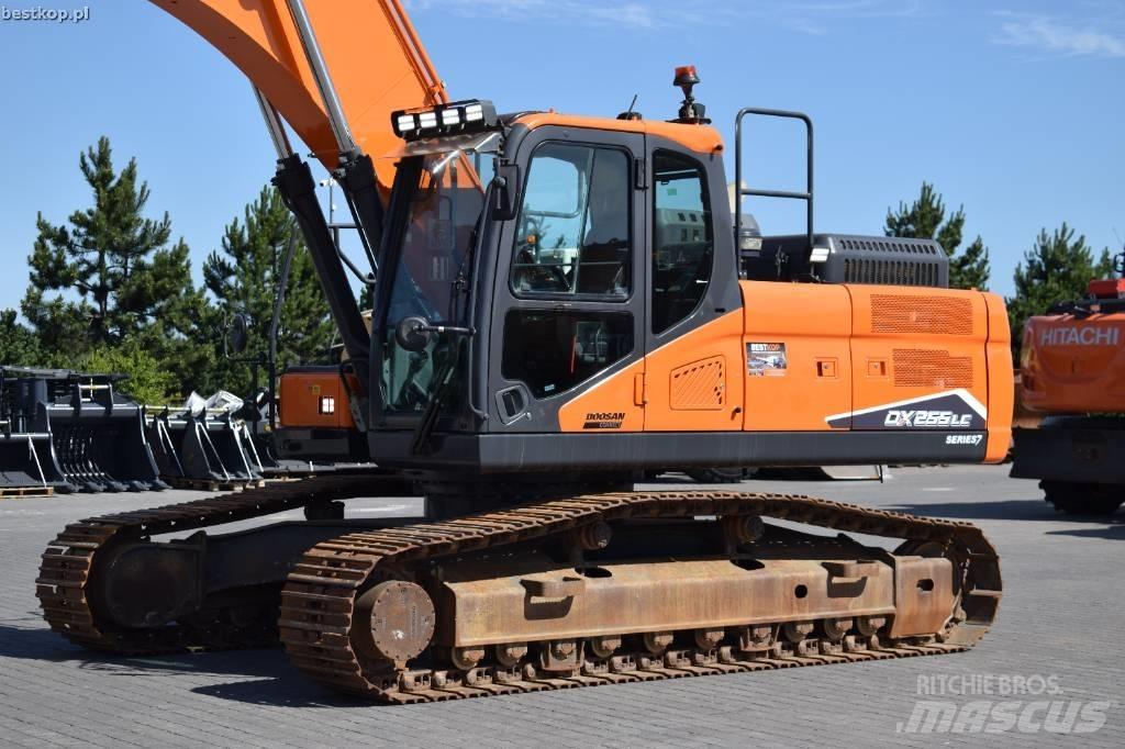 Doosan DX 255 LC-7 Гусеничні екскаватори