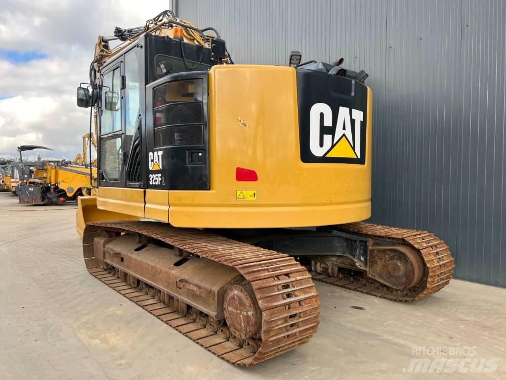 CAT 325F LCR Гусеничні екскаватори