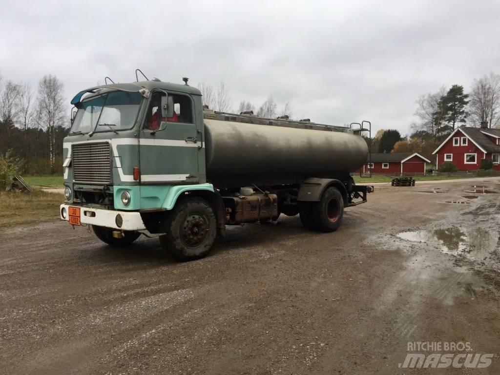 Volvo F 88 Вантажівки-цистерни