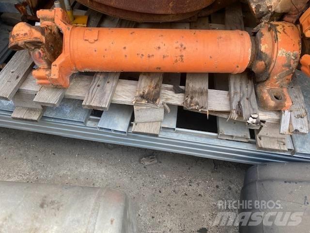 Fiat-Hitachi 350 Коробка передач