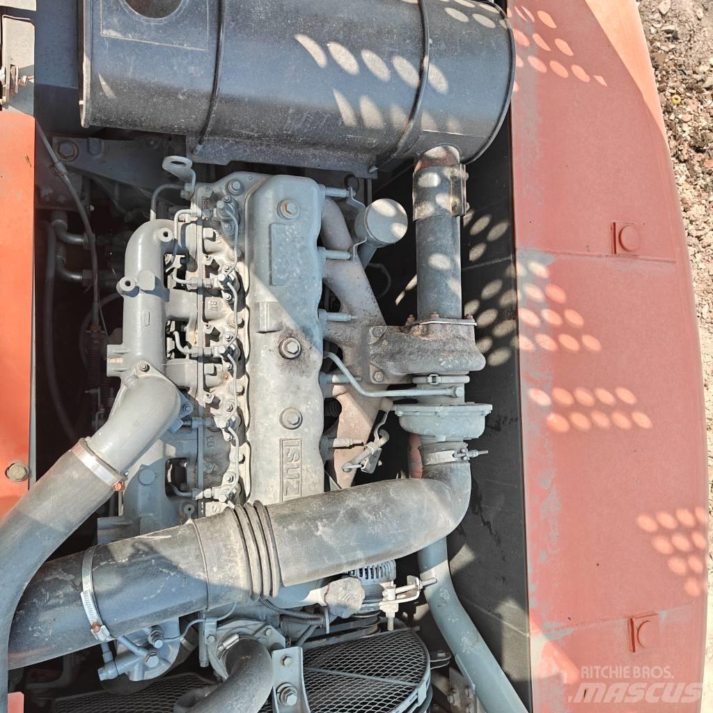 Hitachi 200-5G Гусеничні екскаватори
