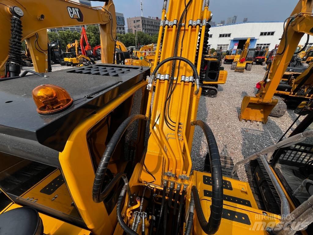 Komatsu PC 240 LC-8 Гусеничні екскаватори