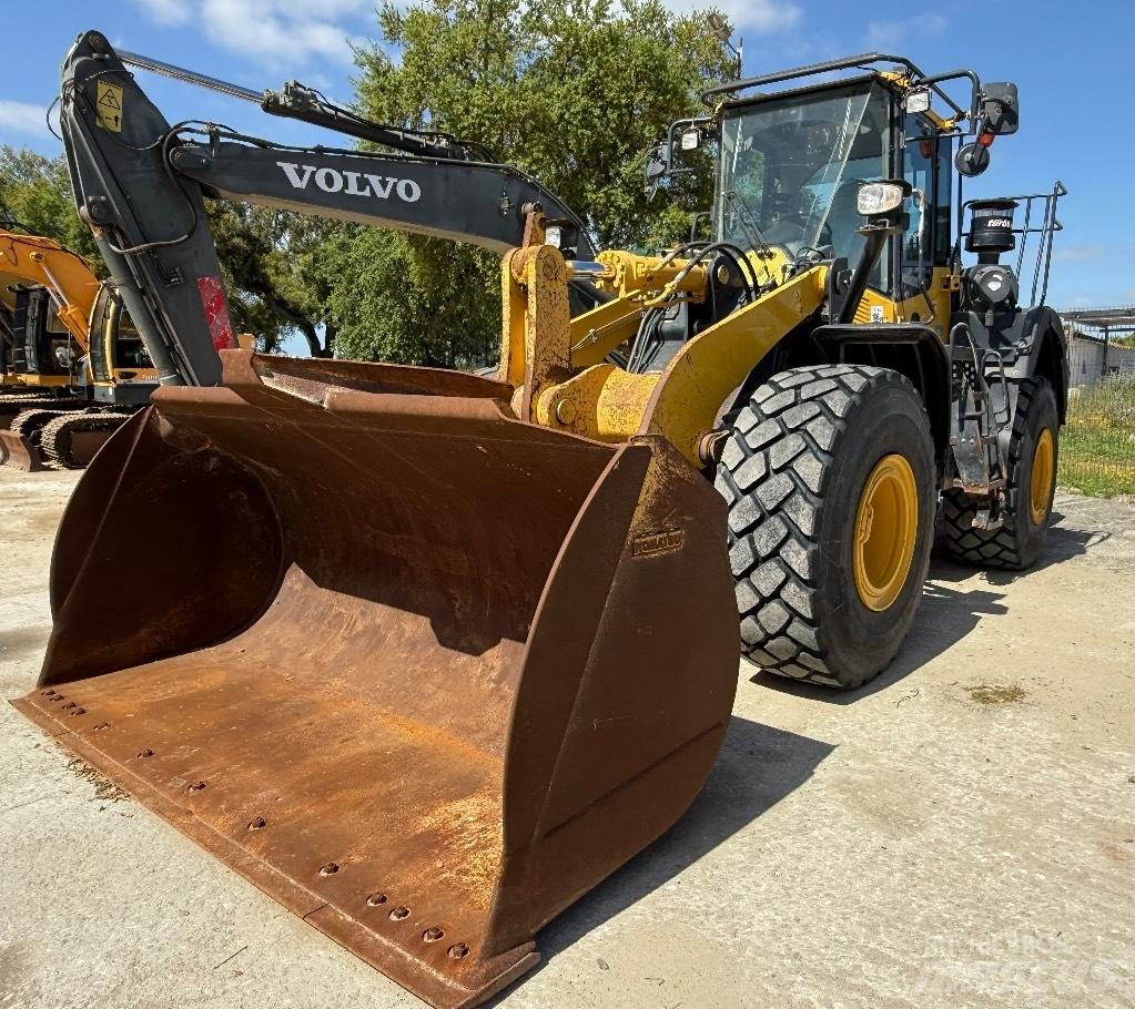 Komatsu WA 380-8 Фронтальні навантажувачі