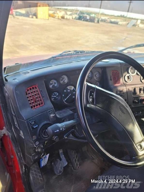 Sterling L 9500 Самоскиди