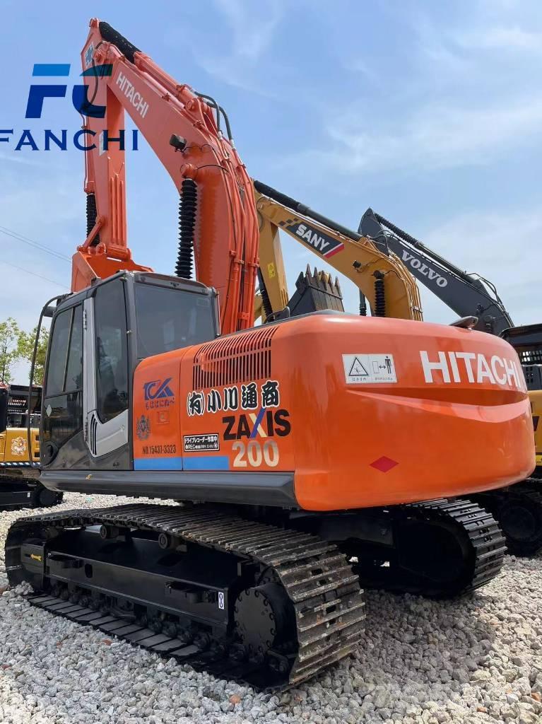 Hitachi ZX 200 Гусеничні екскаватори