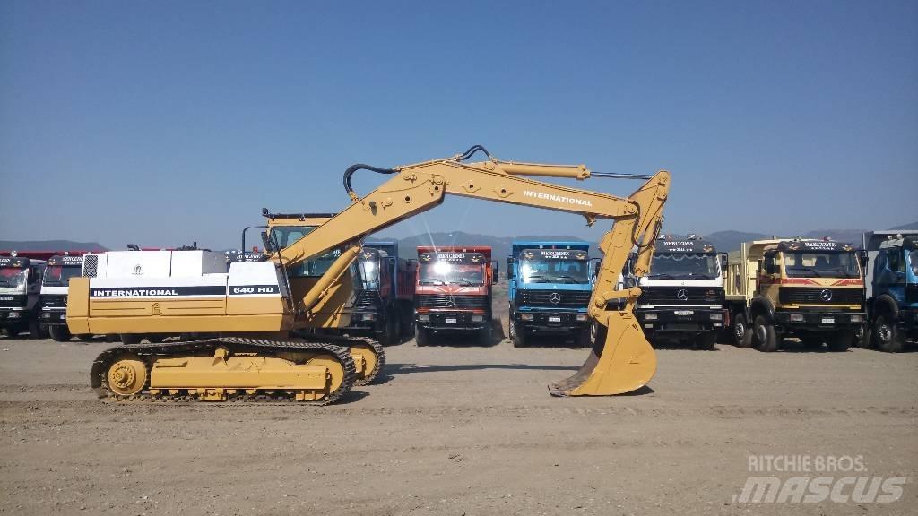 International 640 HD Гусеничні екскаватори