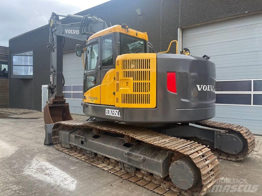 Volvo ECR235C Гусеничні екскаватори