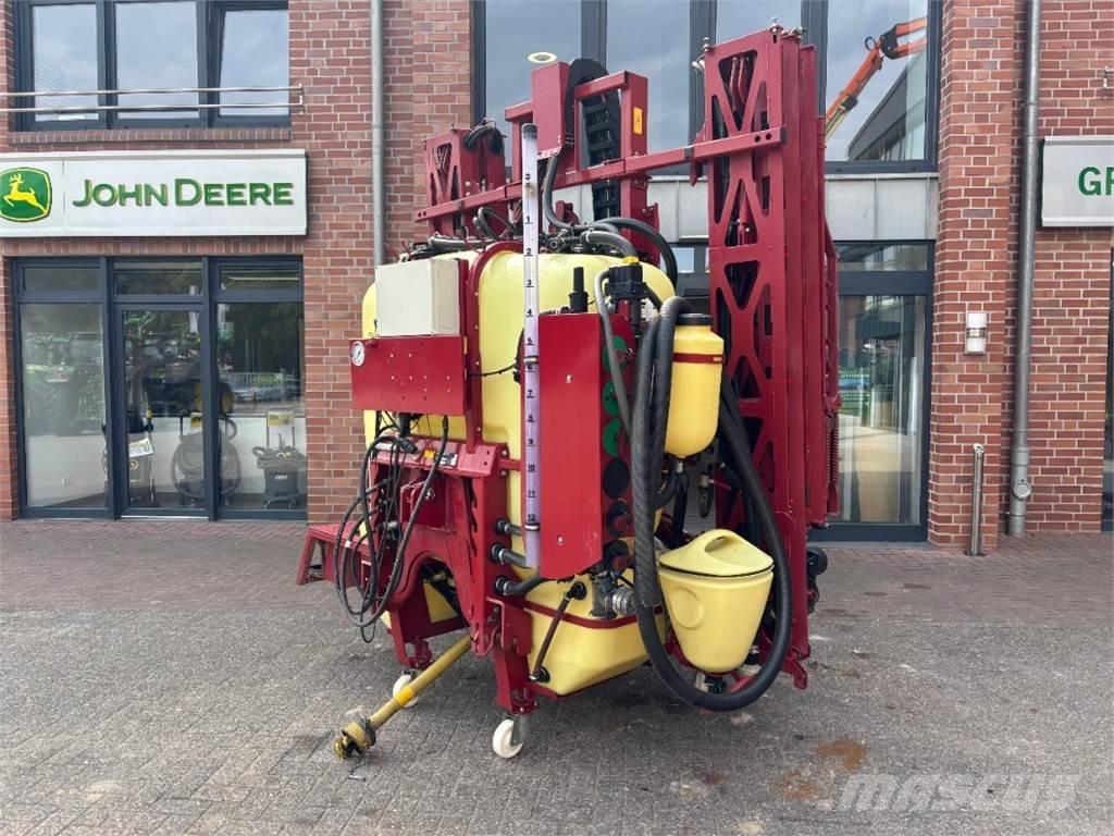 Hardi Master 1200 Причіпні обприскувачі