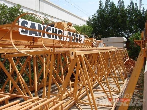 Liebherr 100LC Баштові крани