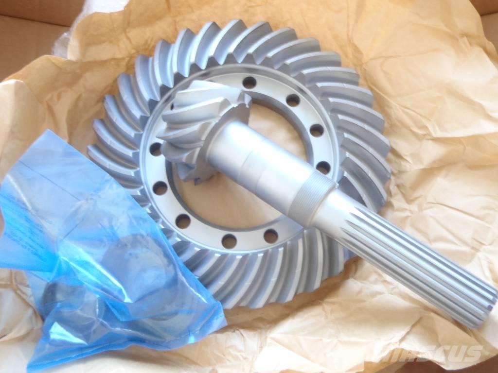 Carraro Hinterachse Екскаватори-навантажувачі