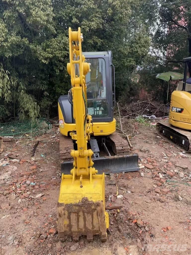 Komatsu PC 30 Міні-екскаватори < 7т