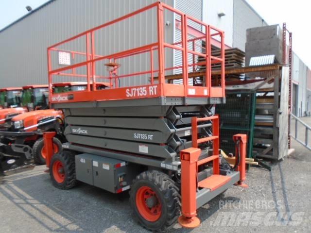 SkyJack SJ 7135 RT Підйомники-ножиці