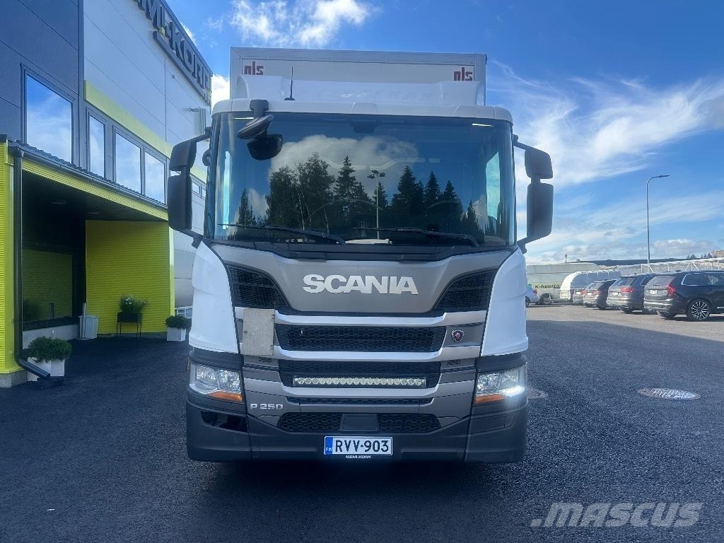 Scania P250 Фургони