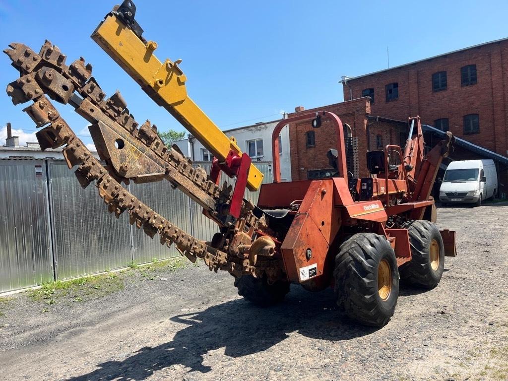 Ditch Witch 7510 Канавокопачі