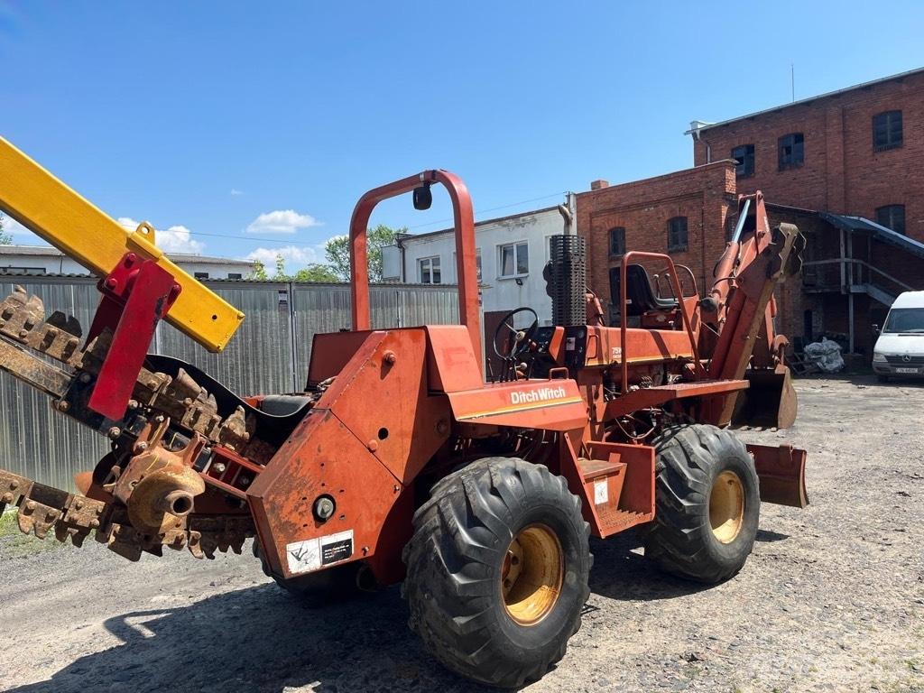 Ditch Witch 7510 Канавокопачі