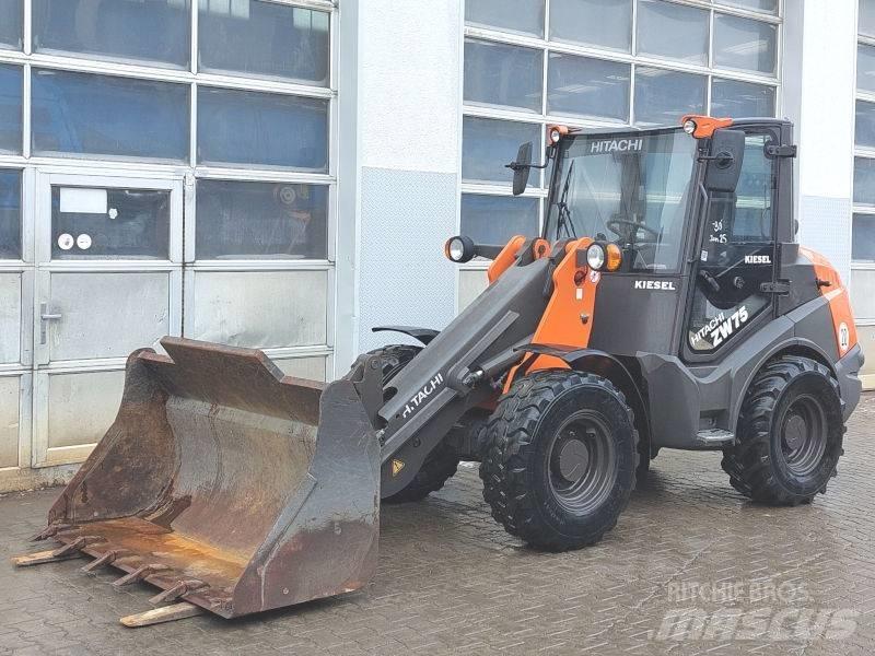 Hitachi ZW 75-6 Міні-навантажувачі